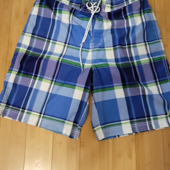 Shorts - Picture 4 of 4